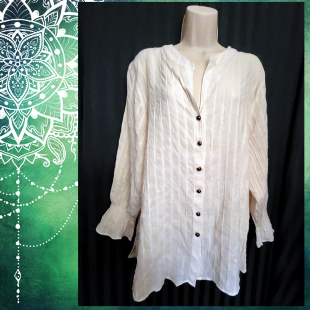 White Stag Women's Plus Creamy White Blouse with Gold Shimmer Threads
